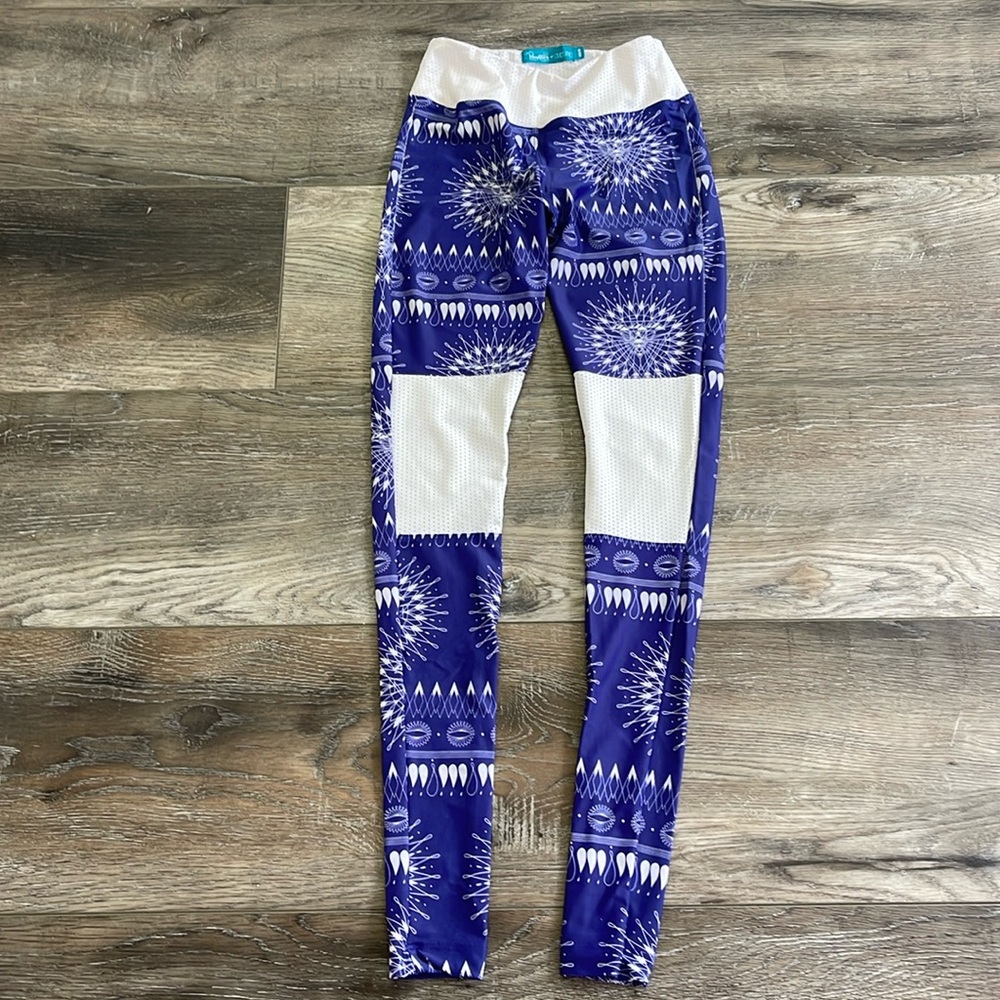 Daughters of Culture leggings worn once size XS/S